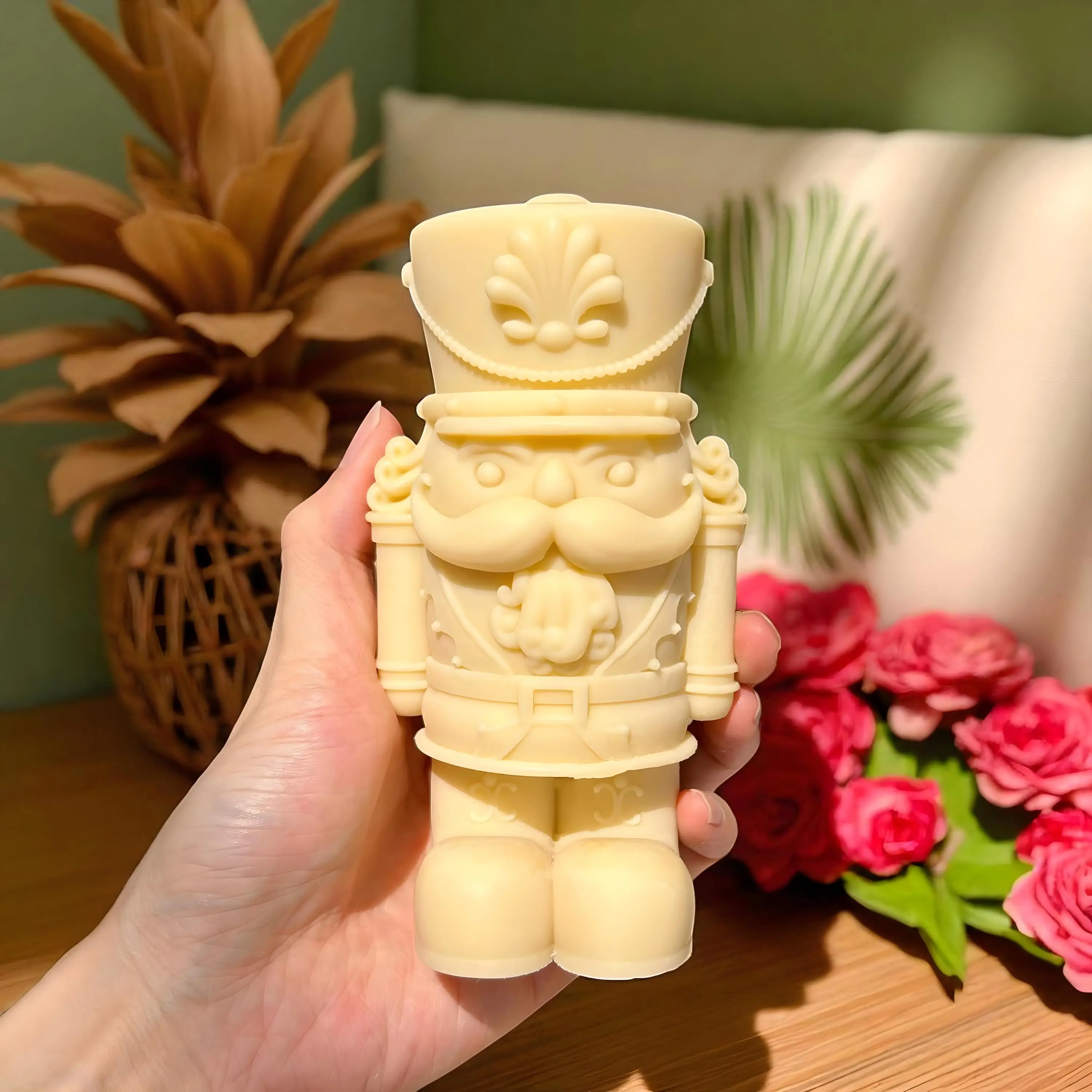 large nutcracker silicone mold, king soldier candle gypsum cement mold, diy-ready, soap, resin and gypsum and other handicrafts