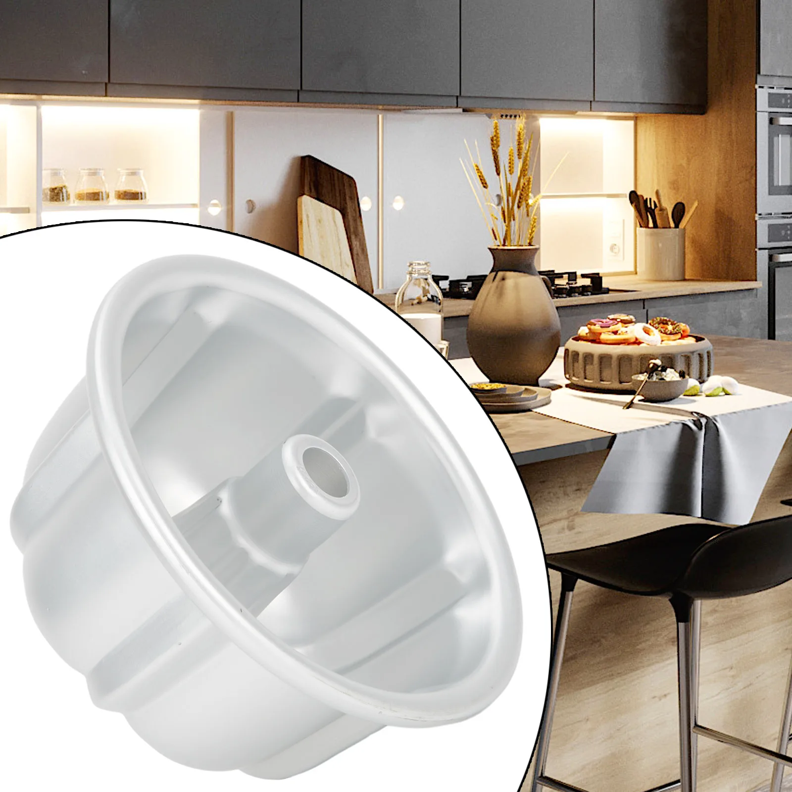 Nonstick Fluted Cake Pan for Ring-Shaped Baking Food-Grade Metal with Removable Bottom for Kugelhopf and Tube Cake Preparation