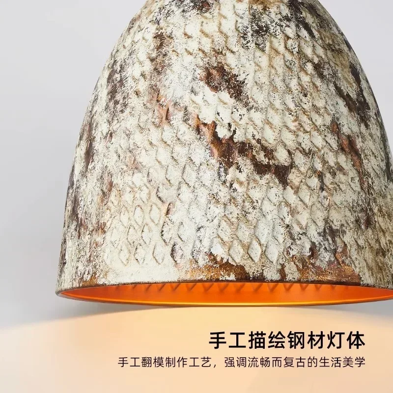 AZ Wabi Sabi الثريات الرجعية مطعم شخصية طاولة طعام معلقة LED أضواء بار 2022 جديد النمط الصناعي قلادة مصباح