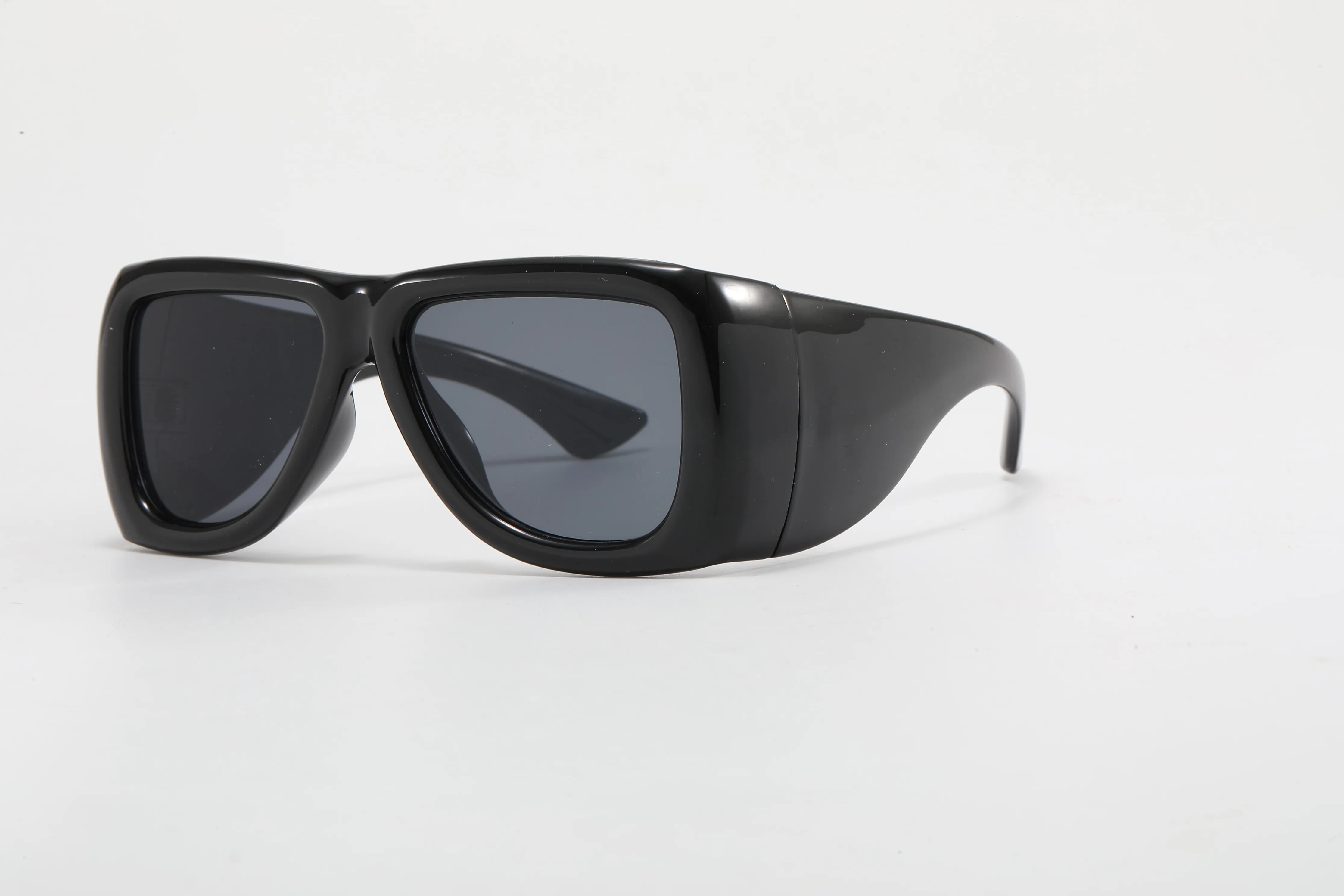 2026 Neue Mode Übergroße Quadratische Y2K Sonnenbrille für Damen Luxusmarke Schwarze Punk-Sonnenbrille für Herren Coole Hip-Hop-Sonnenbrille für Draußen – Detail 13