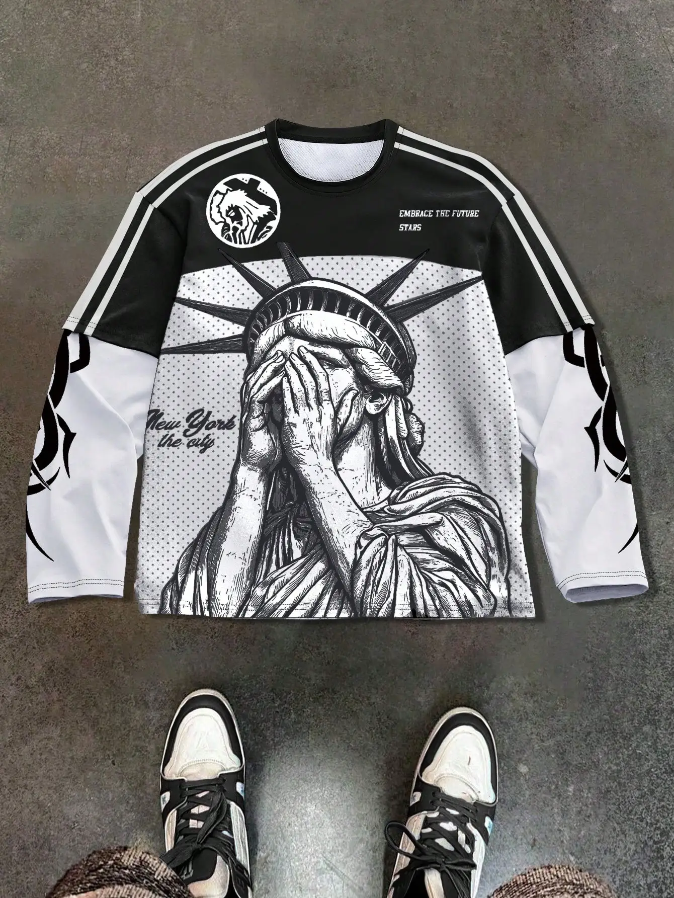 

Men's Graphic Long Sleeve T-Shirt with Statue Print, Streetwear Style, Fall Casual Wear