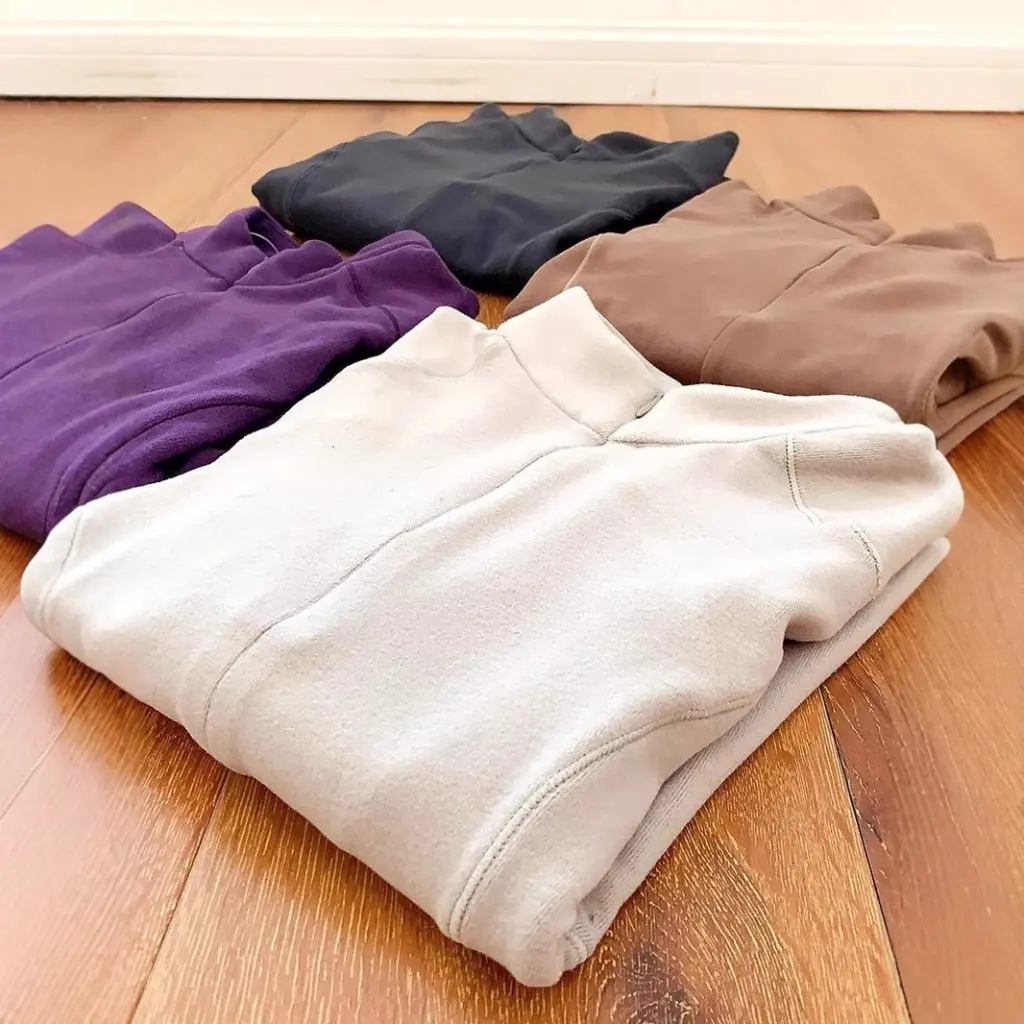 

Slim-Fit Fleece Base Shirt T-Shirt Half-Zip Warm Yoga Clothes for Women Celebrity Inspired Style