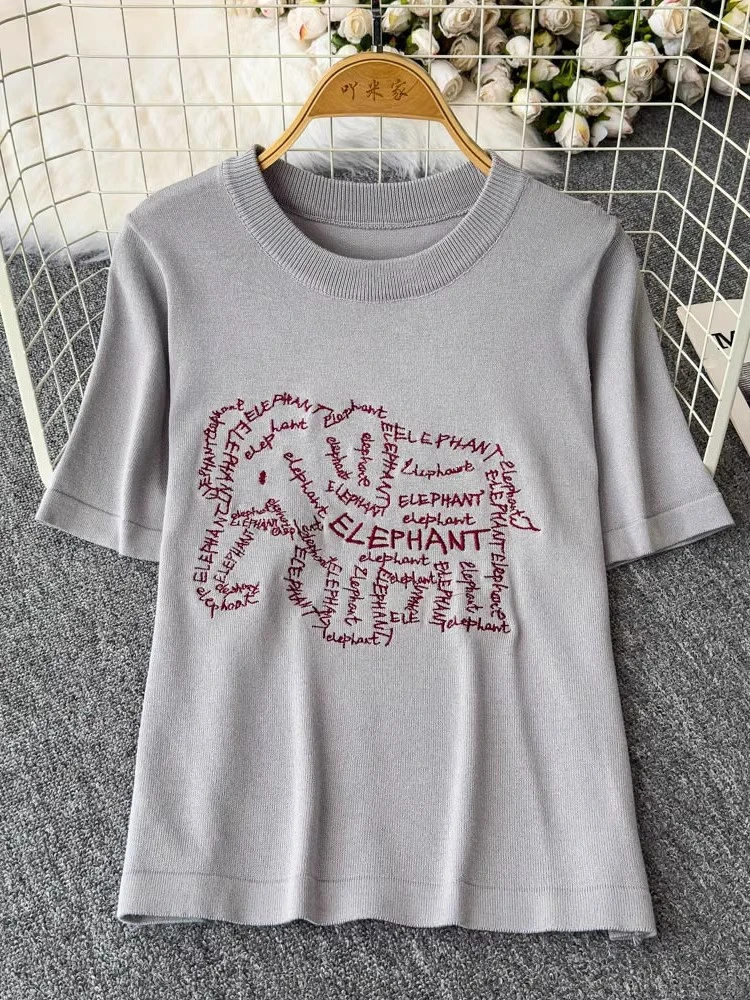 Camiseta con dibujos de elefante para mujer, camisa básica de verano 2025, camisetas de punto de manga corta bordadas, camisetas informales holgadas y ajustadas para mujer