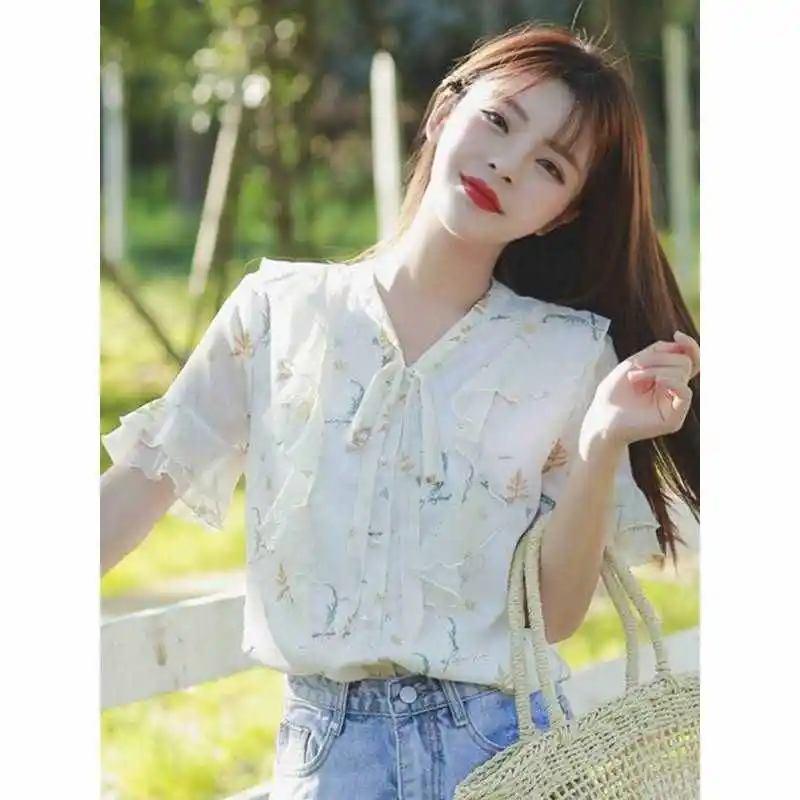 Blumen-Chiffon irt Damen Summer Faion Straight Cut Knot Ry Cotton ort Sve V-Ne Wärmtragende offene...