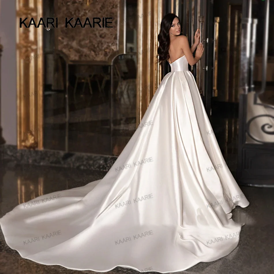 KAARI KAARIE  Off Shoulder Puff Sleeves Beading Pearls Satin Ball Gown Wedding Dresses Luxury Princess Bridal Gowns