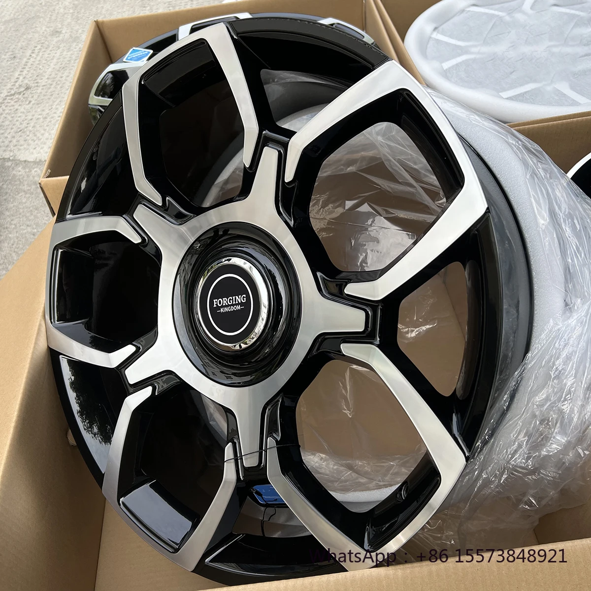 

OEM Custom High Quality 20-24 Pulgadas Aluminium Alloy Wheels Wholesale Forged Custom Rims for New Condition