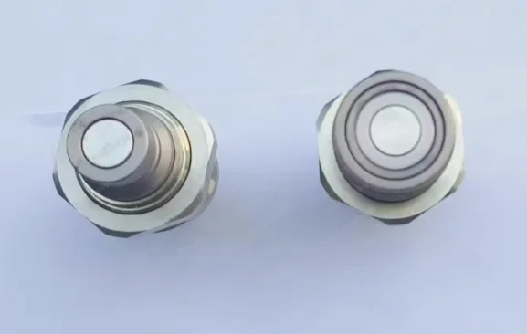 7246784   Parti aftermarket della serie di valvole modulari Blocco di attacco rapido idraulico a faccia piatta - Assemblaggio 7246784