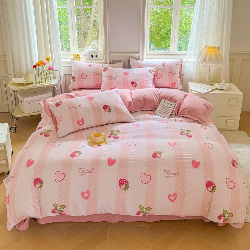 Romantic Floral Love Heart Duvet Cover Queen 4 Pcs Kawaii Strawberry Bedding Set for Girl Teen Reversible Pink Comforter Cover