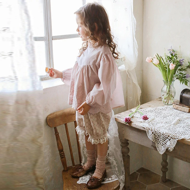 Autumn Girls Hollow Lace Loose Blouse Korean Ins New Baby Girl Ruffled Crew Neck Long-Sleeved Elegant And Cute Shirts