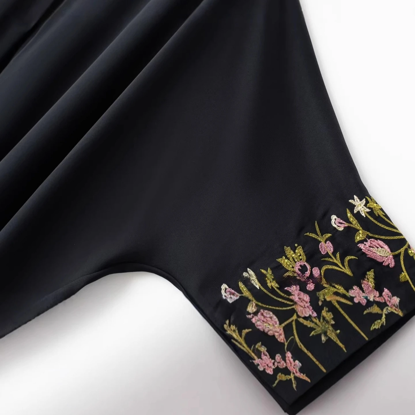 Eid Kleidungsset für Frauen Mu – Embroidery Kaftan Bewertung und Preis