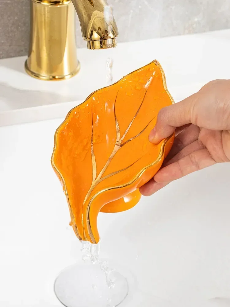 Leaf Shape Soap Box Soap Dish with Drain Water Showers for The Bathroom Soap Dish Soap Holder Bathroom Storage