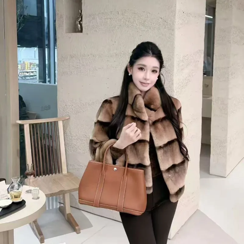 

Snowy Mountain Dyeing Imitation Otter Rabbit Fur Double Color Gradient Hand Rendering Loose Jacket Women Short Stand Neck Winter