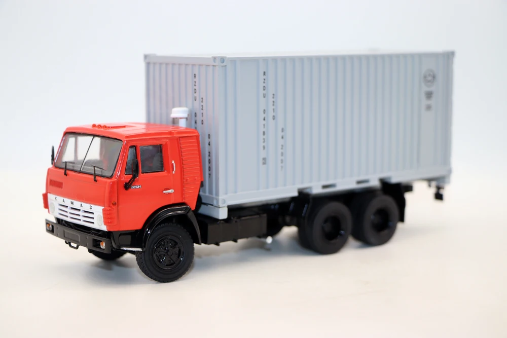 new-1-43-scale-kamaz-53212-truck-box-vehicle-diecast-alloy-toy-model-for-collection-gift