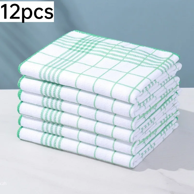 12 pcs. Simple polyester checkered table napkins, neatly hemmed, resistant to pilling, for use in cafes and home dining rooms.