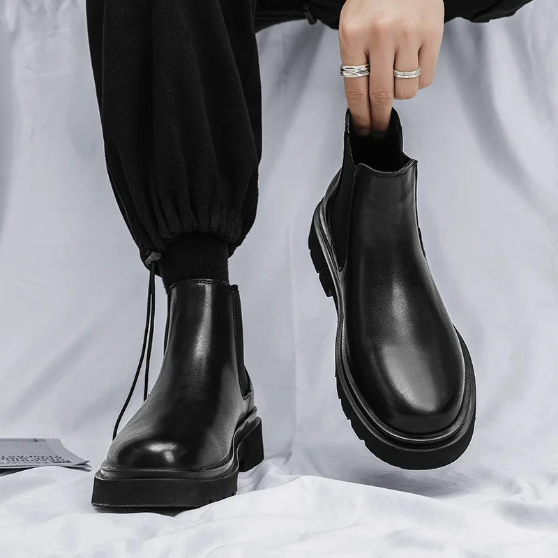 

Winter and Autumn Thick-soled Chelsea Short Boots, Men's Anti-slip and Wear-resistant Outdoor Boots Padded and Warm Cotton Boots