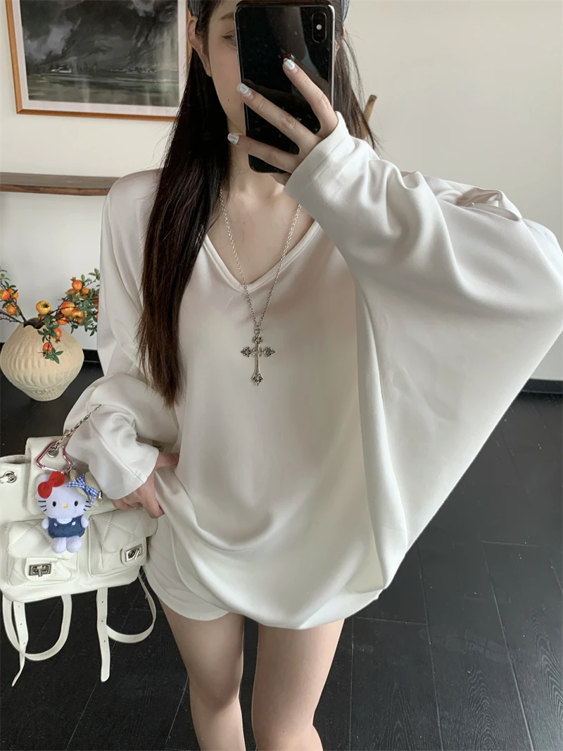 

Белая толстовка с V-образным вырезом, женская осенне-зимняя свободная повседневная толстовка с рукавами «летучая мышь», удобный универсальный топ в корейском стиле, уличная одежда