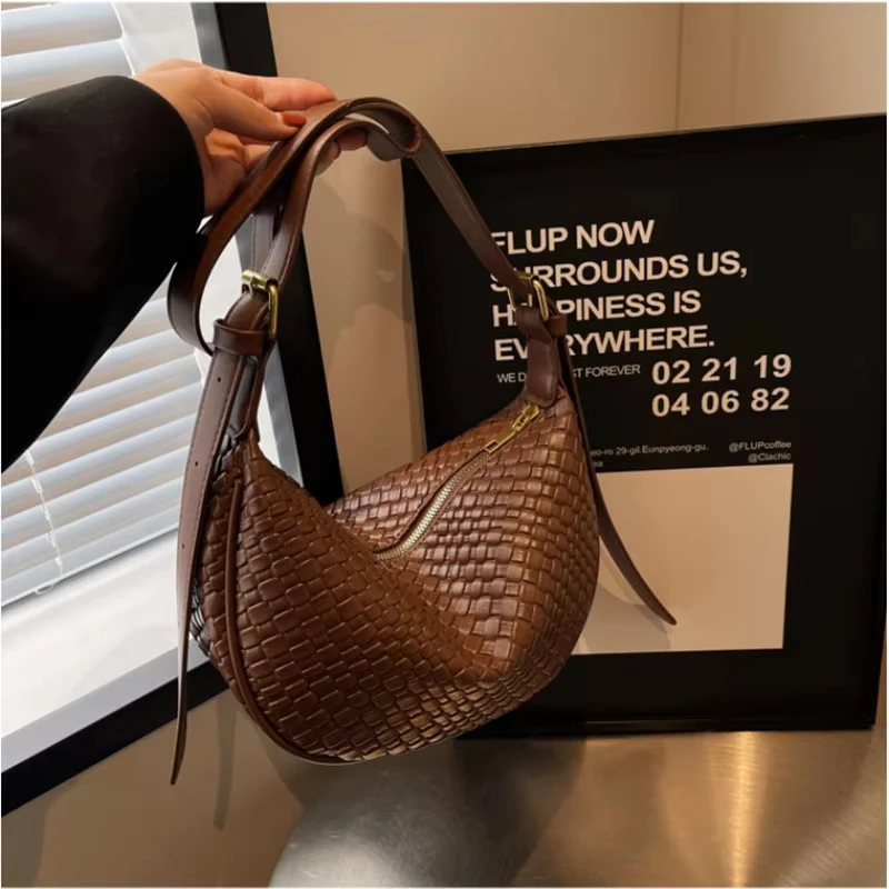 

Bag Shoulder Dumpling Bag Texture Woven Crossbody Women's Bag