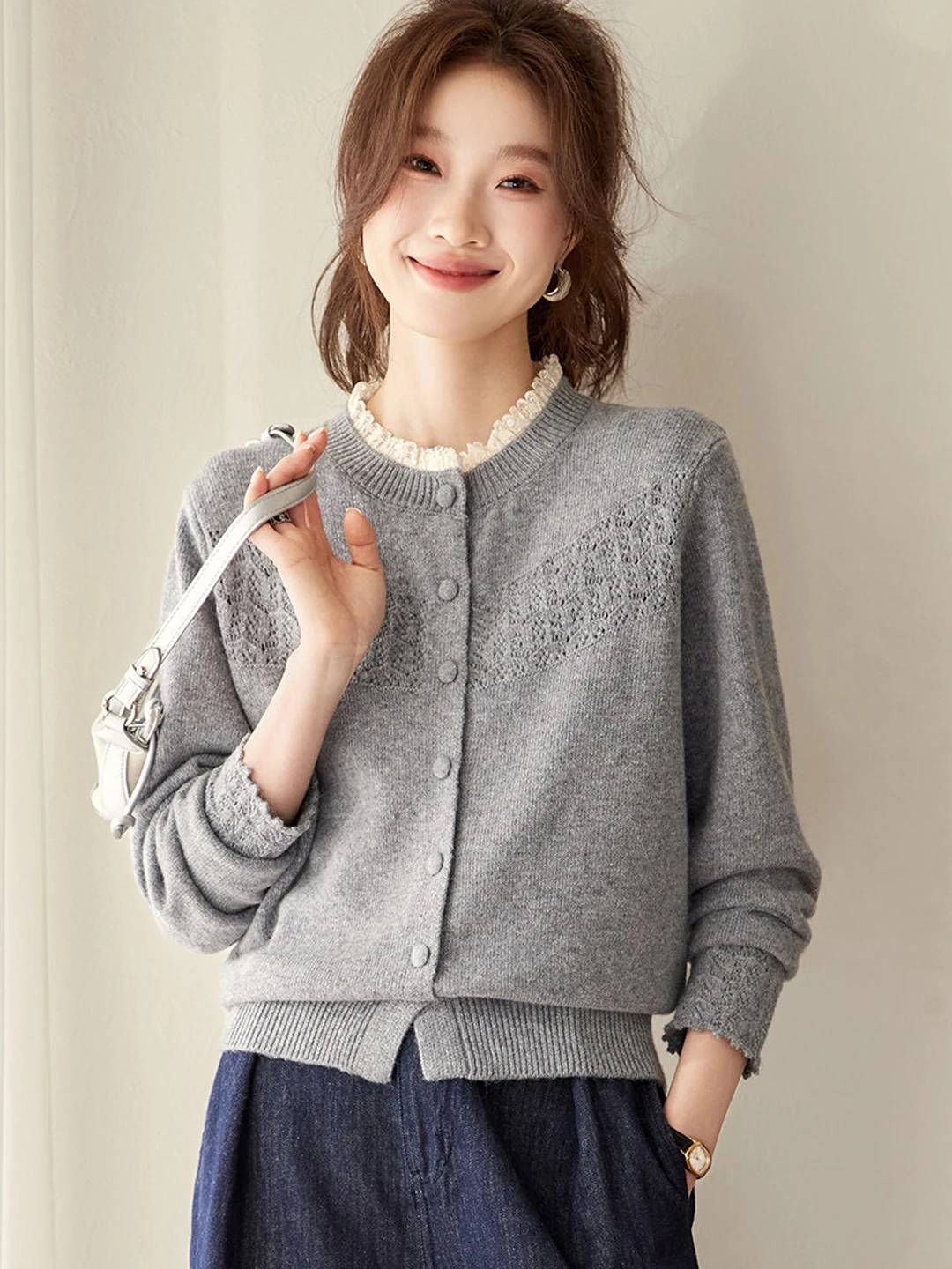 Romantic Style Lace Trim Knitted Short Cardigan Women's Fashion Thin Sweater Coat Casual Soft Polyester Fiber Long Sleeve But...