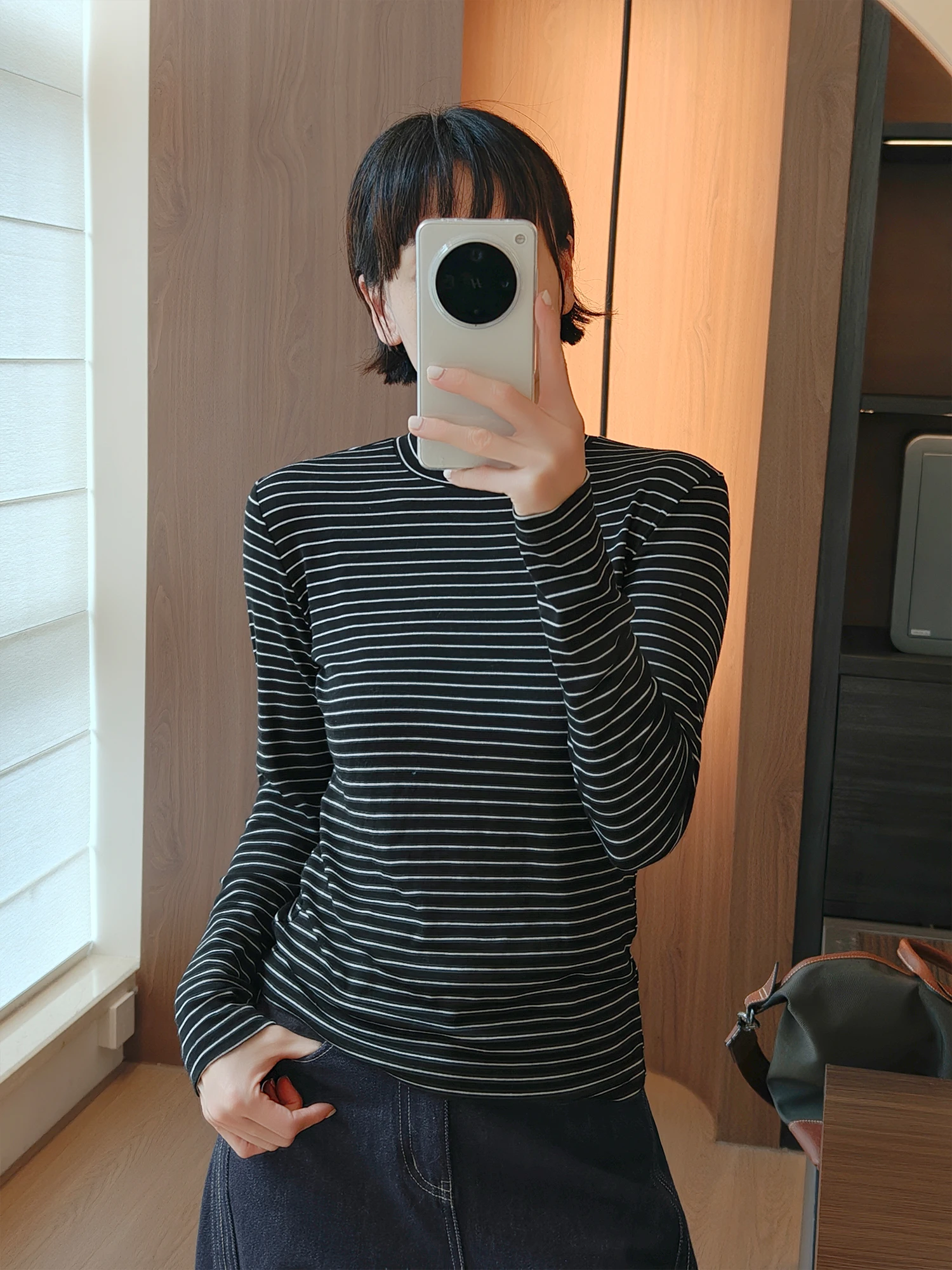 

Slim Fit Striped Base irt f High Collar Versatile Inner Wear Top Light Ci Su Xiaotang Best Selling Temperature Difference