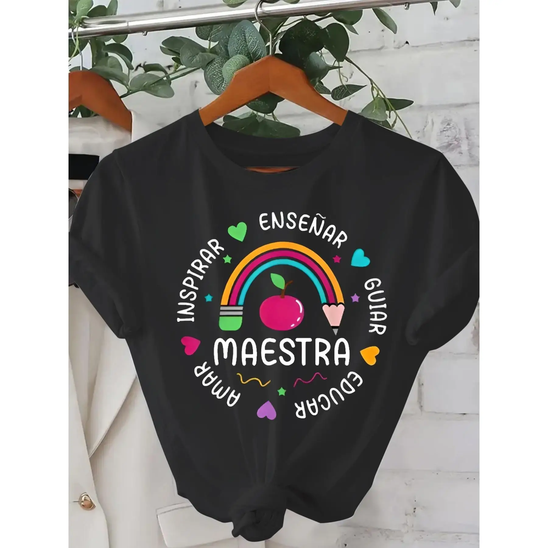 

Maestra T-shirt Women's Spanish Teacher Graphic Tee Rainbow Apple Tops Latin Educator Gifts Back To School T-shirt