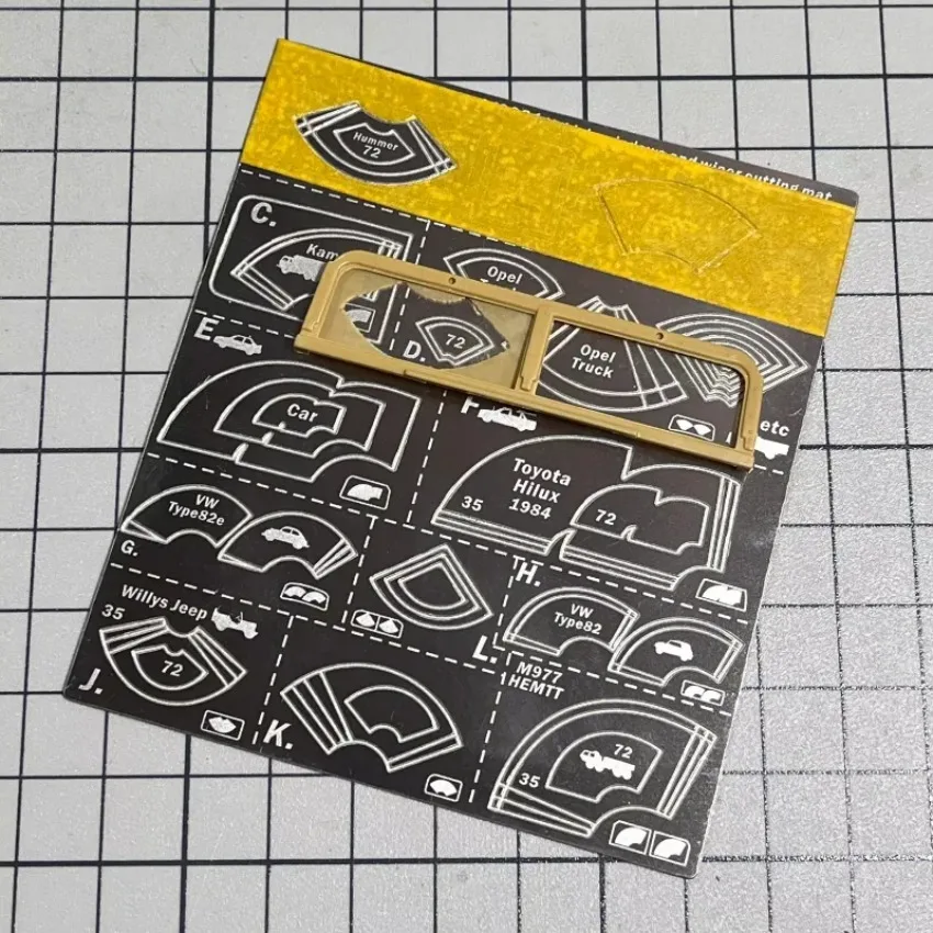 Alexen AJ0031 Metal Cutting Mat Mud Splash Window Wiper Cover Assembly Model Building Tools for Military Model DIY Accessories