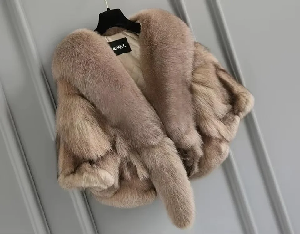 New Real Fox Fur Coat Autumn and Winter Fox Fur Shawls Neckline Jacket Women Natural Fur Vest Shawl Short Trend Lady Fur Poncho