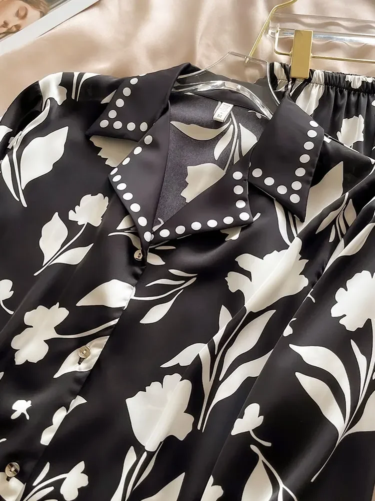 New Black and White Printed Pajama Long Sleeve Home Clothes Set 100%  Silk Home Clothes