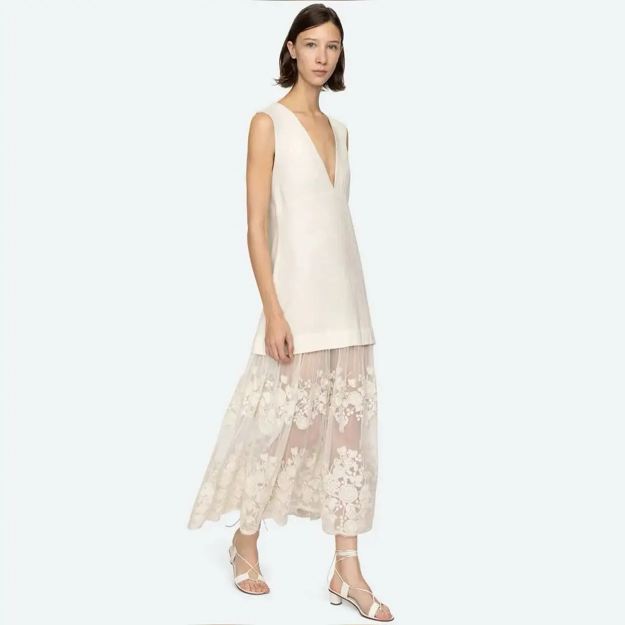 

Elegant V-Neck Lace Splicing Long Dress Simple Stylish High Waist A-Line Skirt without Sleeve Zipper Back Closure Casual Wear
