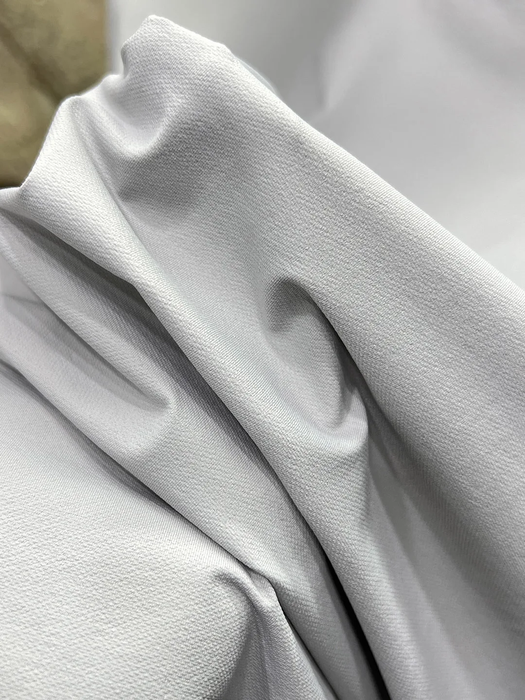 Functionality Meets Style: Men's Outdoor Sports Short Sleeve T-Shirt with Pressed Glue Pockets Quick Dry Breathable Casual Wear