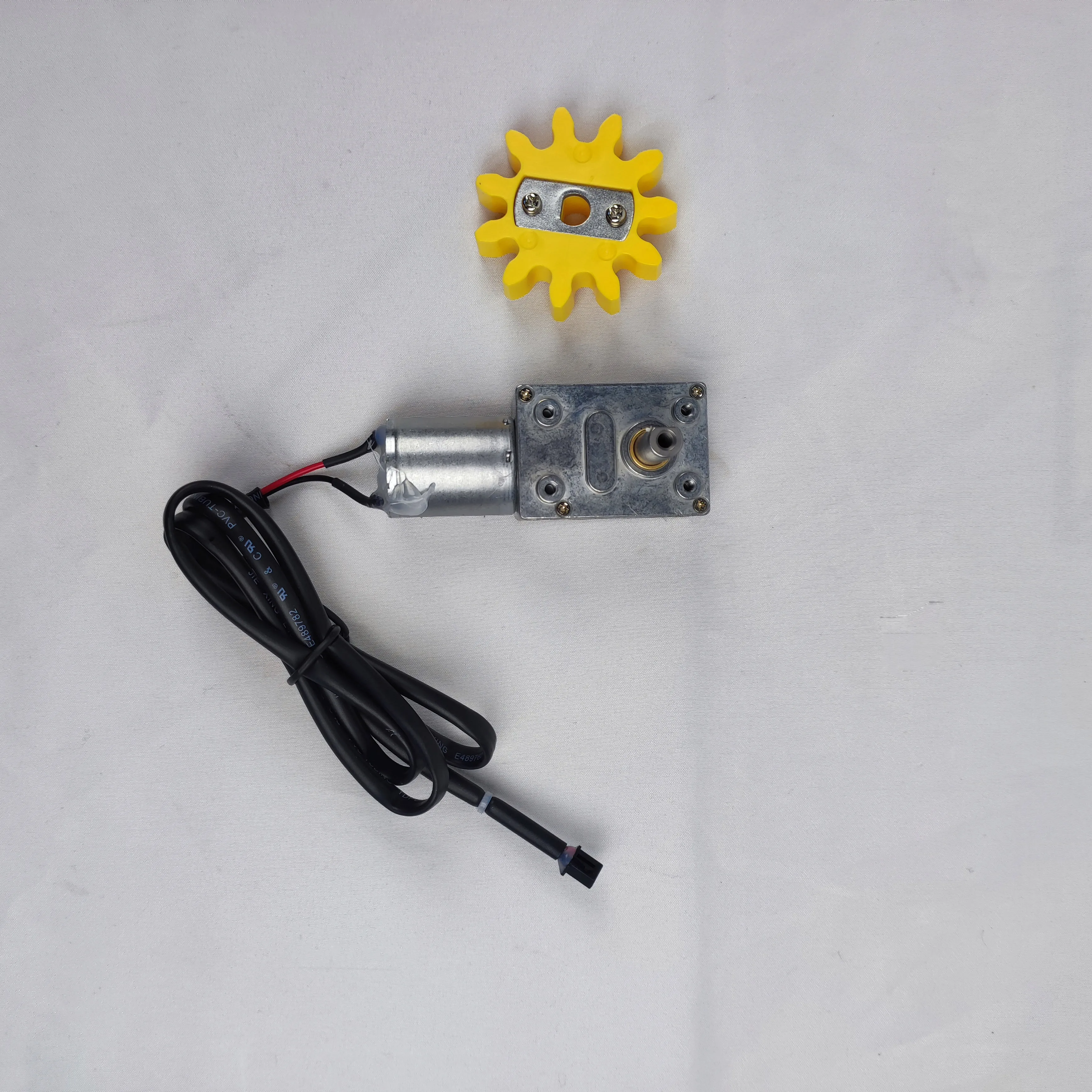 Thumbnail 3 - #21 Compare Cat Litter Boxes Before You Buy