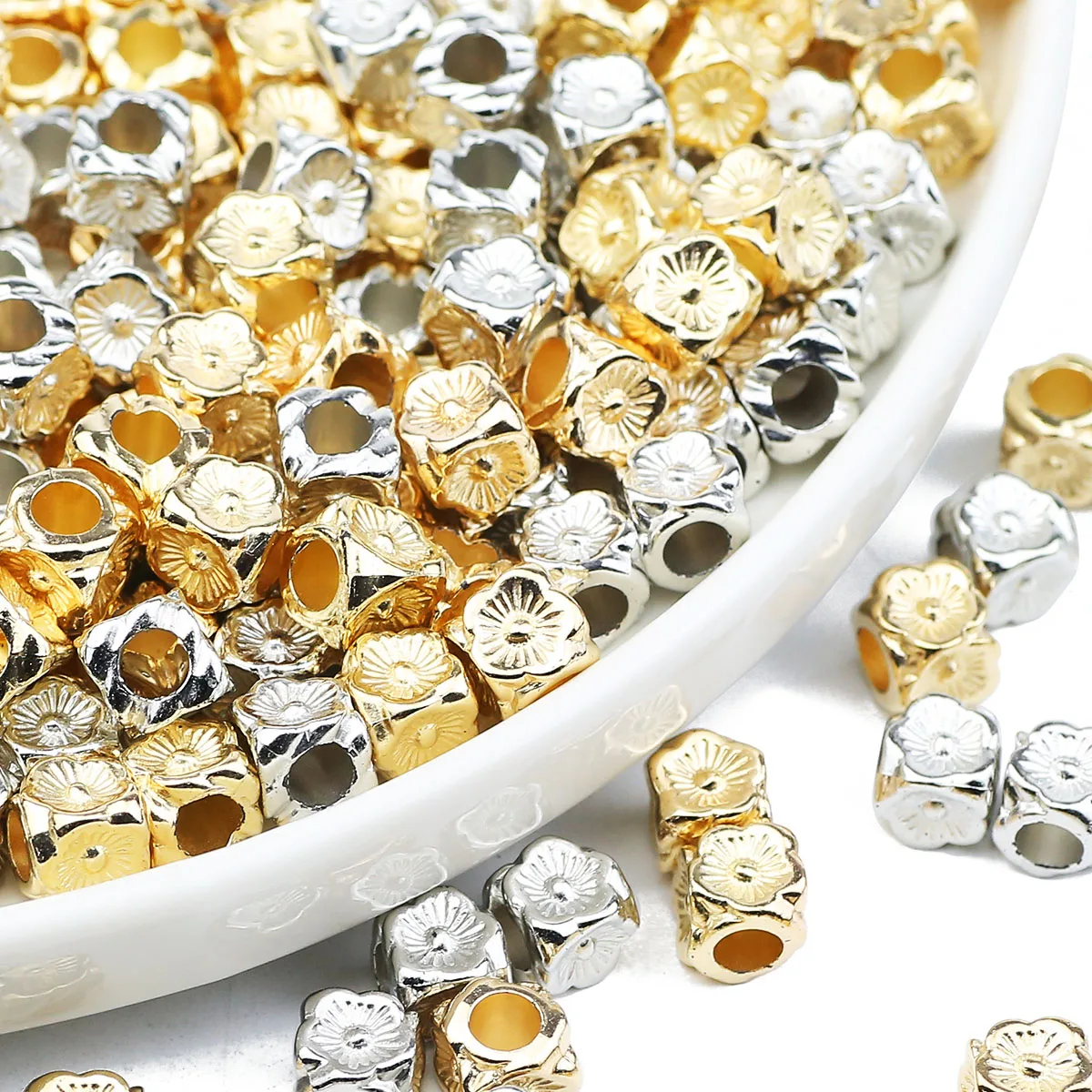 Große Löcher, quadratische Blume, 100/200 Stück, 8 mm, CCB, Kunststoff, lose Perlen für DIY-Schmuckherstellung, Armbänder, Halsketten, Ohrringe, Zubehör
