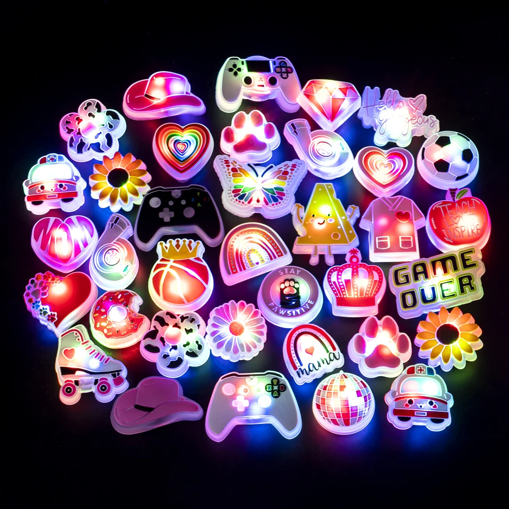 1 Uds. De dijes LED para zapatos, Gamepad de fútbol, accesorios de decoración de zapatos iluminados, alfileres LED de mariposa y girasol para mujeres y niñas