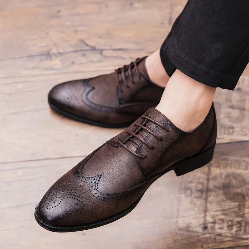 

Size 38-47 Men Retro Brogue Leather Shoes Black Brown American Lace-up Business Brand Leather Shoes Wedding Banquet Shoes Men