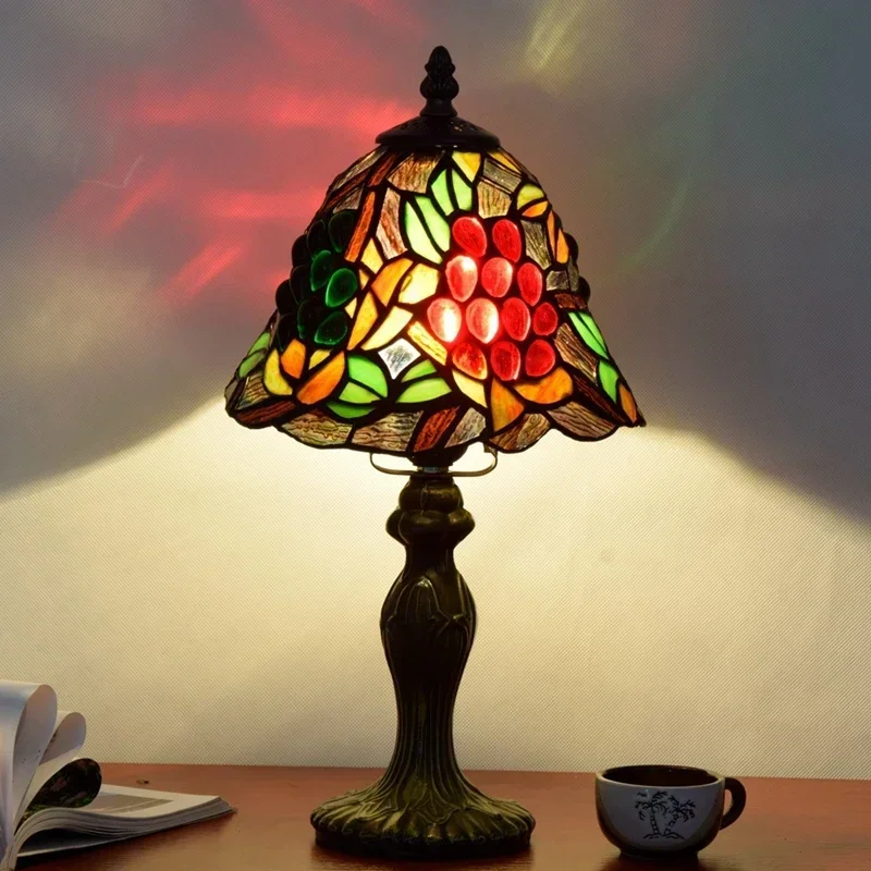 

Art Decor Vintage Tiffany Style Table Lamps for Living Room Stained Glass Accent Table Lamp Bedside Table Lamp for Bedroom