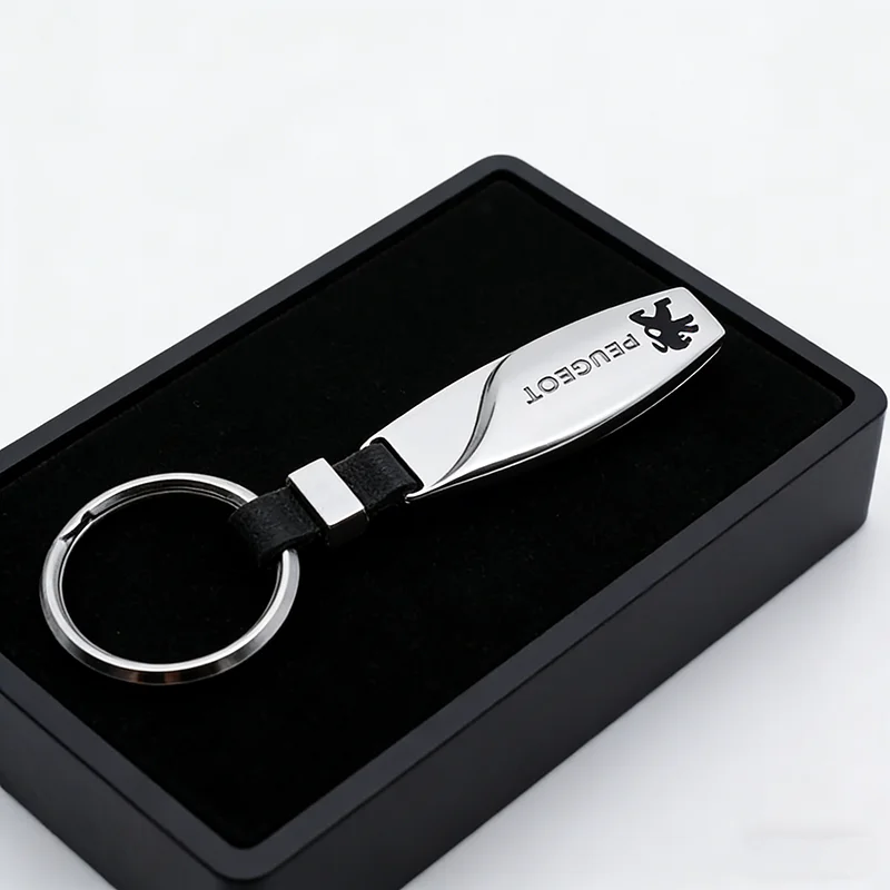 For Peugeot 108 206 207 301 308 407 408 508 3008 4008 5008 RCZ Car Emblem Key Chains Holder Metal Keyring Keychains Accessories