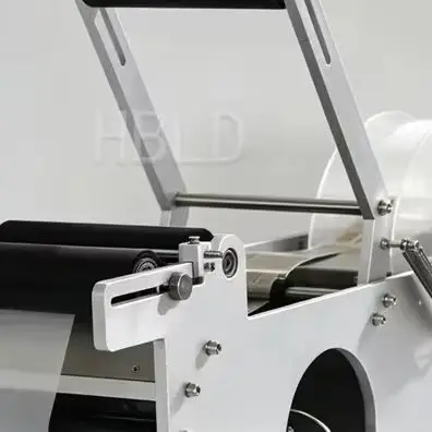 Round Bottle Labeler, Durable Semi Automatic Labeling Machine, Efficient Sticker Label Applicator For Beverage Container