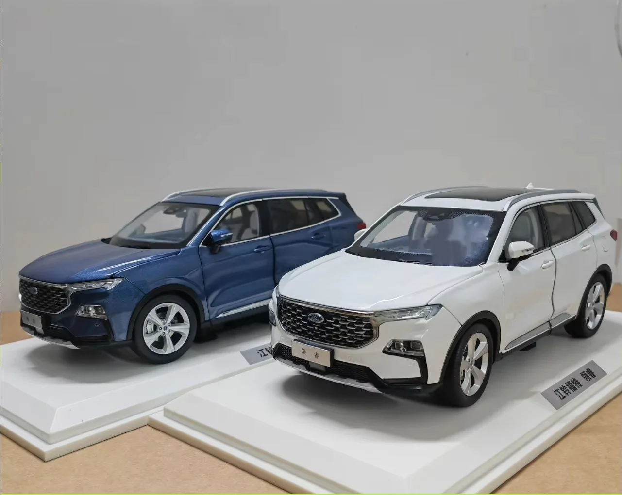 Jmc Ford Territory 1:18 schaal diecast model auto SUV verzamelmodel voor autoliefhebbers origineel diecast model verrassingscadeau