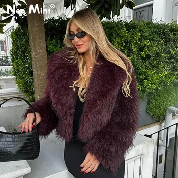Neo Mint 2024 Winter Hot Trendy Iconic Blogger Mode Burgund Faux Pelzmantel Frauen Mantel Mädchen Schal Kragen Lamm Pelz Jacke