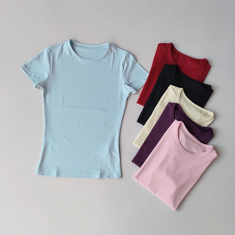 Hautfreundliche, einfarbige Yoga-Kleidung für Damen: Kurzärmeliges, schnelltrocknendes, elastisches, eng anliegendes T-Shirt, Fitness-Oberteil. – Detail 4