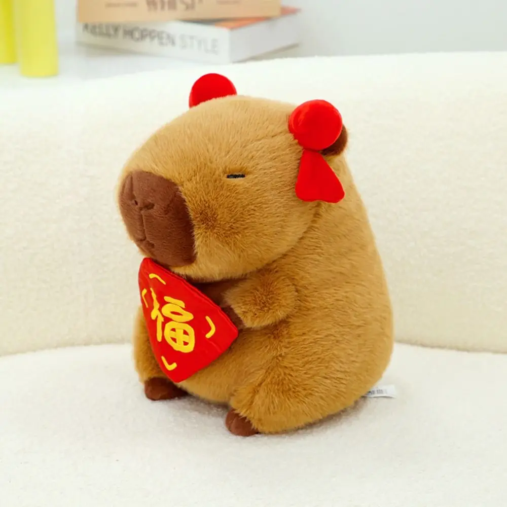 น่ารักสไตล์ปีใหม่ Capybara ตุ๊กตา Plush ผ้าฝ้าย PP นุ่มจําลอง Capybara ของเล่น 30 ซม. ตุ๊กตา Capybara ตุ๊กตาของขวัญวันเกิด