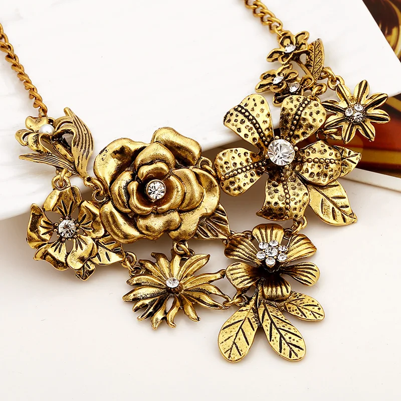 Large Metal Flower Chunky Necklace For Women Heavy Vintage Designer New Styles Party Accessories Fashion Jewelry Gifts 2023542