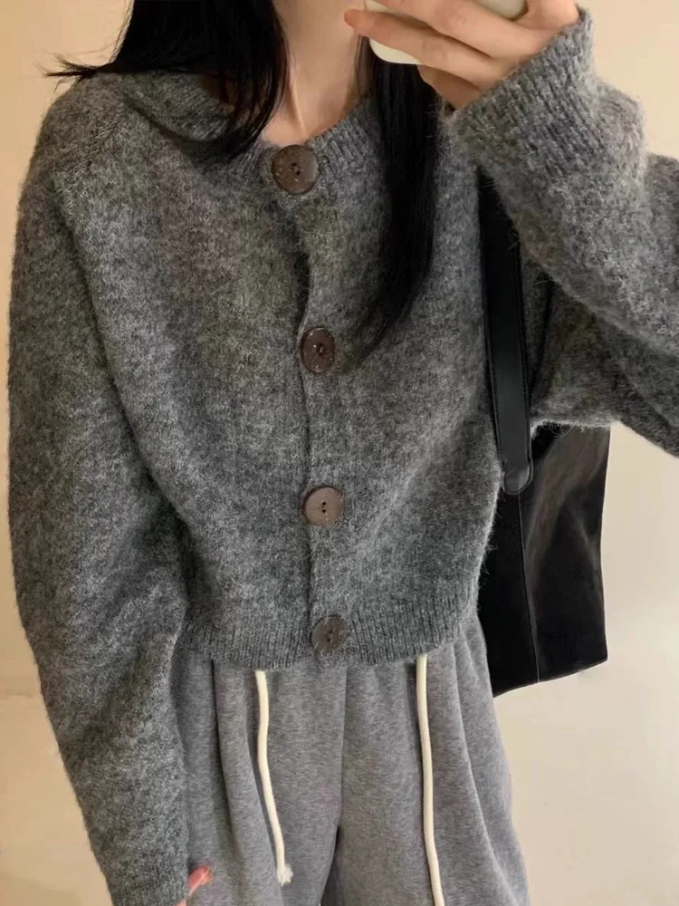 Sweter Cardigan Tebal Kasual Musim Gugur Musim Dingin Wanita Model Baru Fashion Kancing Satu Lengan Panjang Mantel Sweter Pakaian Musim Dingin