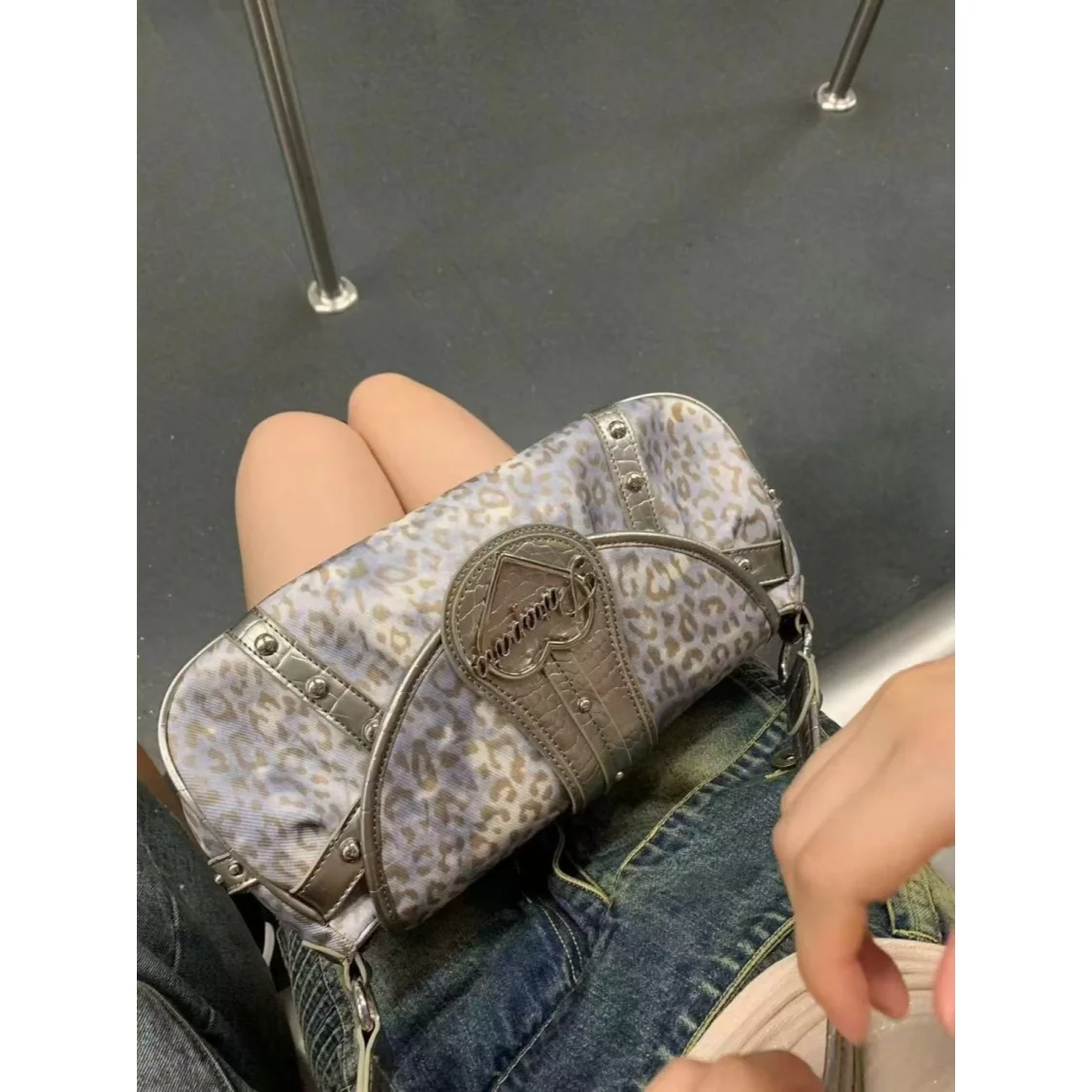 Retro Armpit Bag Silver Punk Y2K Leopard Print Rivet Handbag Shoulder Bags Crossbody Bag Student Large Capacity Pillow Bags