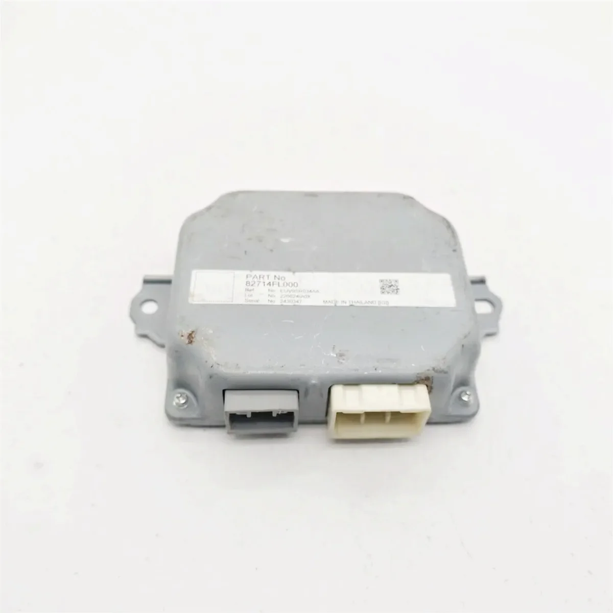 

DPQPOKHYY для Subaru Forester, модуль управления преобразователем постоянного тока 82714FL000 82714-FL000