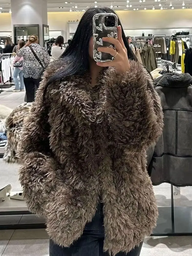 

HH 2024 Woman Slim Solid Side Pockets Lapel Long Sleeves Casual Loose Warm Coat Women Winter Faux Curly Fur Jacket Mujer