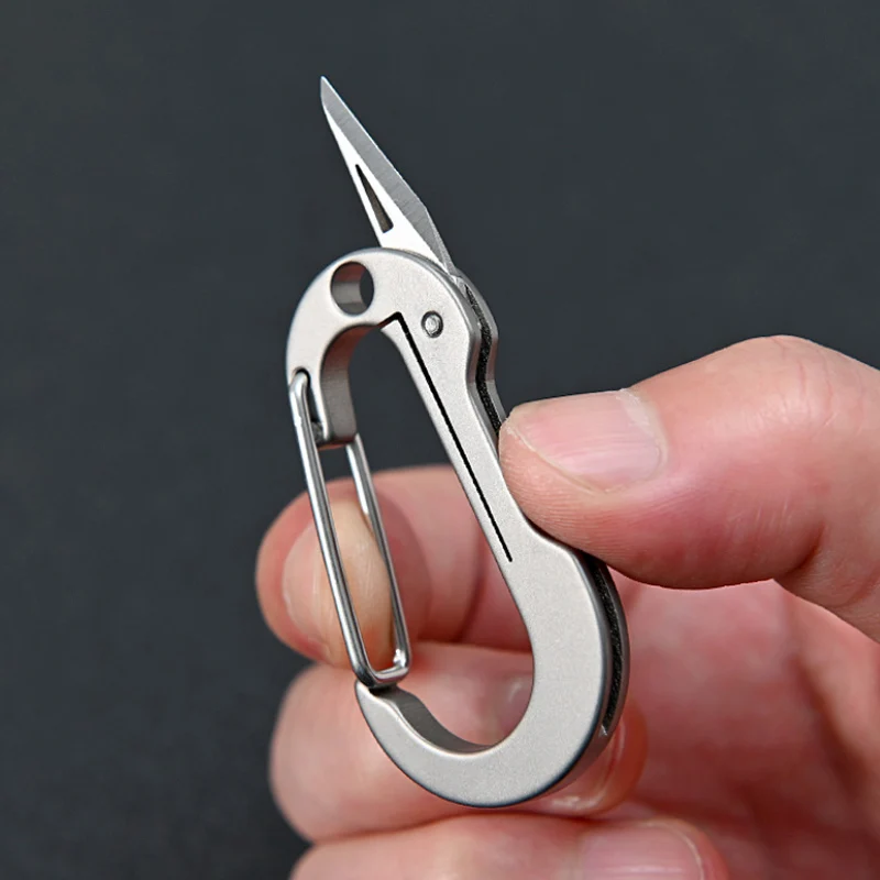 Liga de Titânio Multi-ferramenta Chaveiro Faca Mini Edc Faca Portátil ao ar Livre Dobrável Sobreviver Auto-defesa Pesca Mosquetão Faca Tc4