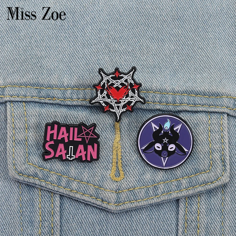 HAIL SATAN Enamel Pins Custom Satanic Sheep Pentagram Brooches Lapel Badges Clothes Gothic Animal Jewelry Gift for Friends