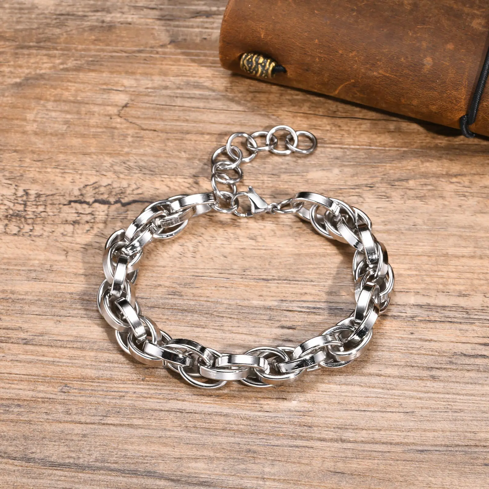 Minimalist Silver-tone Chain Link Bracelets for Women and Men, Stainless Steel Chunky Bracelet Fashion Jewelry Gift for Christma