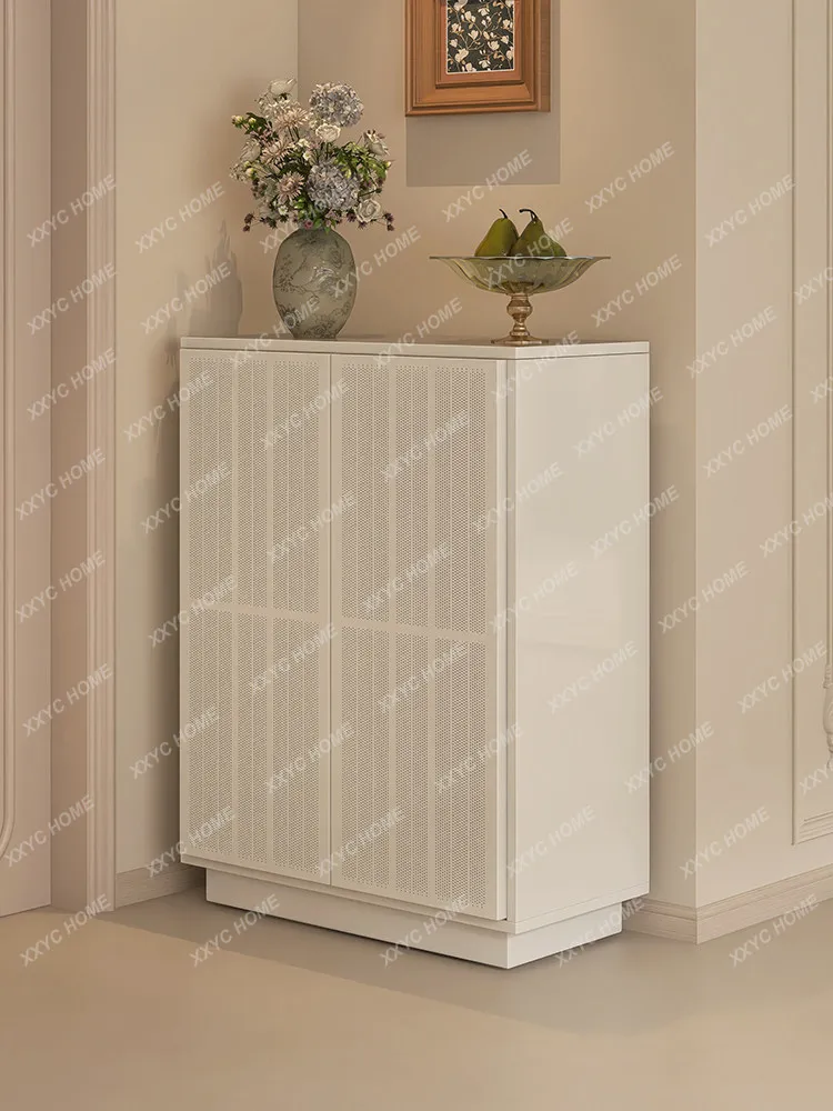 Medieval hollow breathable shoe cabinet, new explosion at the door of the home, high-end large-capacity entrance storage cabinet