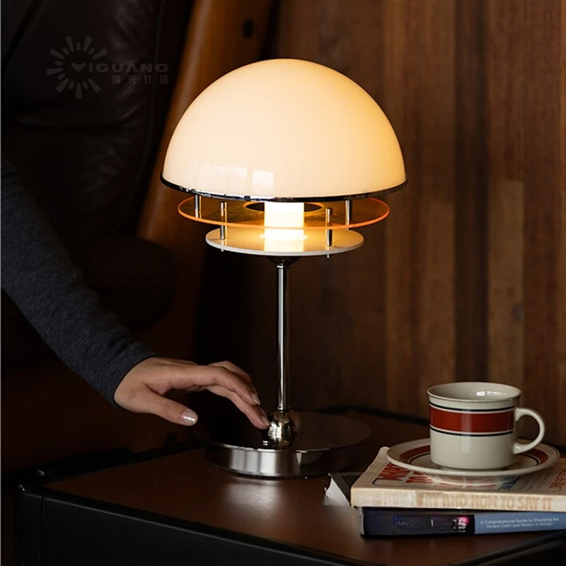 Retro Creative Sunset Ambient Table Lamp Bauhaus-Style Mood Desk Light for Living Room, Bedroom, or Bedside Home Decor